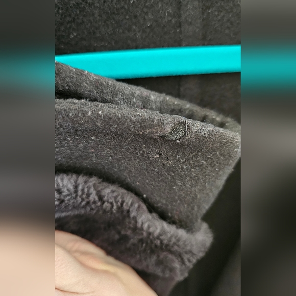 Vince Black Oversized Long Coat with Shearling Banded Sleeves Size Medium - Picture 9 of 11